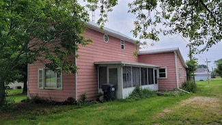 227 N Fulton St, Parker City, IN 47368