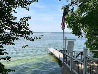 W2632 Oakwood Beach Rd, Markesan, WI 53946