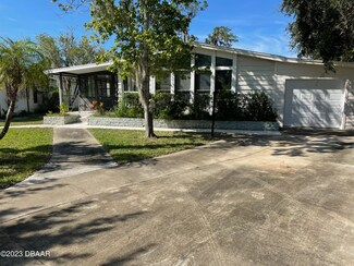 143 Apache Ct, Oak Hill, FL 32759