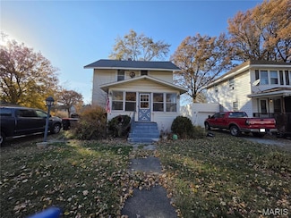 1020 N Charles St, Carlinville, IL 62626