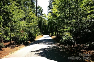 448 Sherwood Dr S, Flat Rock, NC 28731