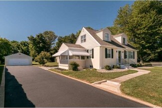 8 Garden of Eden Rd, Wilmington, DE 19803