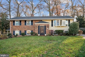3021 Chapel View Dr, Beltsville, MD 20705