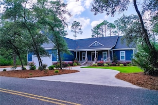 1296 N River Oaks Dr, Blackshear, GA 31516
