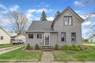 311 W Shaw St, Charlotte, MI 48813