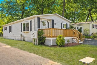 29 Aspen Cir, Rockland, MA 02370