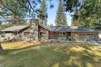 17309 Blocker Ct, Weed, CA 96094