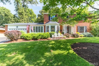 17 Willow Oak Ln, Saint Louis, MO 63122