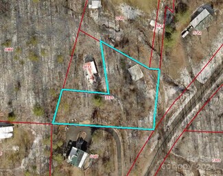 99999 Flynn Branch Rd Unit 2, Asheville, NC 28804