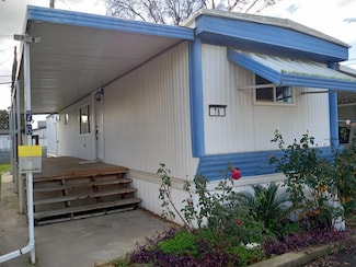 820 S Chinowth St Unit 76, Visalia, CA 93277