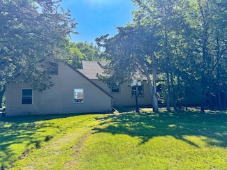 1320 Ohio Ave SW, Huron, SD 57350