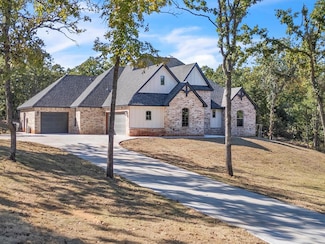 15971 Vernon Cir, Newalla, OK 74857