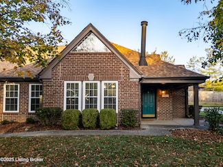 302 Eastbridge Ct, Louisville, KY 40223