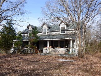 1077 9th St, Virgilina, VA 24598