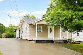 1309 Jackson St, Burlington, NC 27217