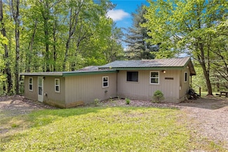 9392 Bronson Rd, Wayland, NY 14572