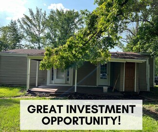 17 Lilac St, Glen Carbon, IL 62034