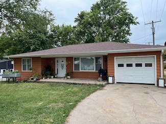 202 Clifton St, Clifton, KS 66937