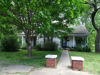 309 N Lyon St, Butler, MO 64730