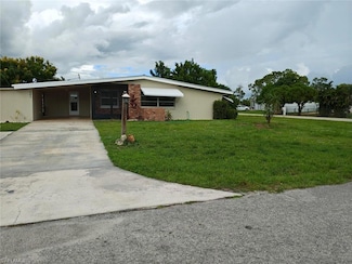 801 Perry Ave, Lehigh Acres, FL 33936