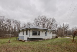 11102 S 34th St, Vicksburg, MI 49097