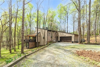 3742 Fieldview Rd, Pleasant Garden, NC 27313