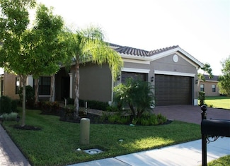 3296 Pacific Dr, Naples, FL 34119