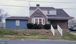 8 Helen St, Enola, PA 17025