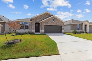 2705 Nueva Cordova, Seguin, TX 78155