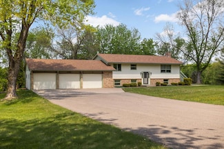 22720 Balsa Cir, Prior Lake, MN 55372