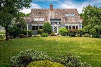 1 Rolling Green Dr, Cumberland, RI 02864