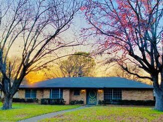 1709 Surrey Cir, Grand Prairie, TX 75050