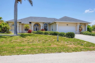 1002 Rotonda Cir, Rotonda West, FL 33947