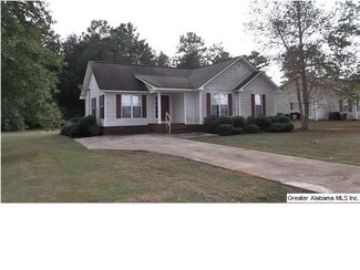 144 Pinecrest Dr, Childersburg, AL 35044