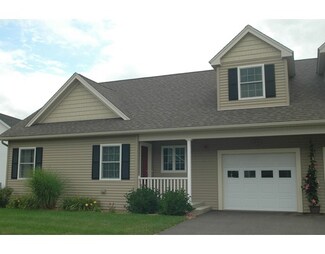 115 Elm St Unit 2B, Hatfield, MA 01038