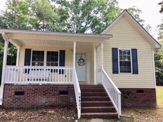 4421 River Rd, Smyrna, SC 29743