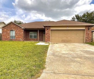 1203 Taylor St, Beeville, TX 78102