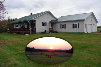903 Page Hill Rd, Derby Line, VT 05830