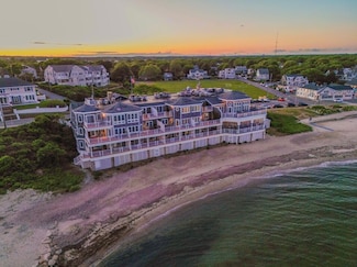 286 Grand Ave Unit 4, Falmouth, MA 02540