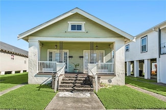 3323 25 Clermont Dr, New Orleans, LA 70122