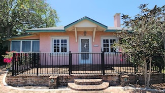 1709 N Palmway, Lake Worth, FL 33460