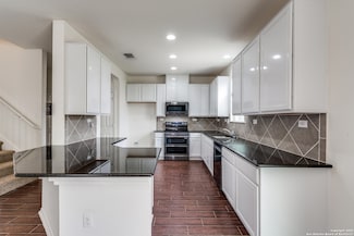 6719 Loma Blanca, San Antonio, TX 78233