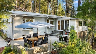 18526 S Dunvegan Dr, Colfax, CA 95713