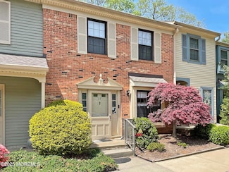 69 Bradford Ct, Matawan, NJ 07747