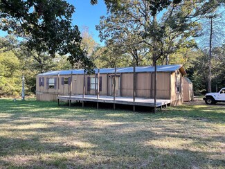 231 An County Road 4251, Palestine, TX 75803