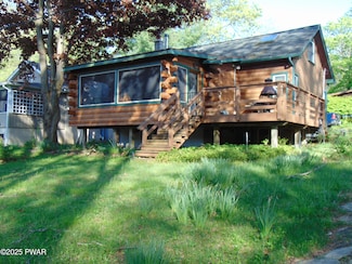 105 Leonard Ln, Paupack, PA 18451