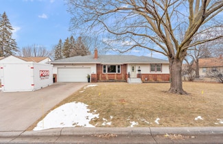 2304 Earl Ln, South Saint Paul, MN 55075