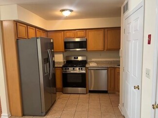 1031 Clinton St Unit 2C, Hoboken, NJ 07030
