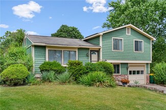 159 Summit Ridge Dr, Bridgeville, PA 15017