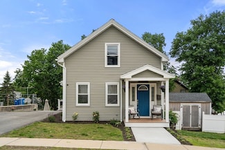 63 Richardson St, Wakefield, MA 01880